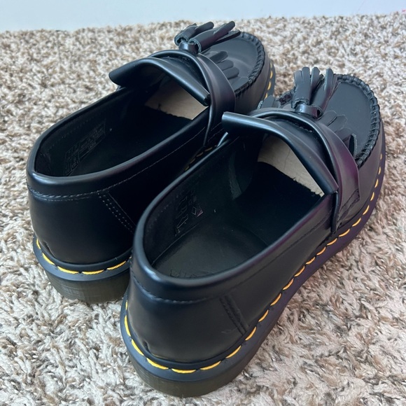 Dr. Martens smooth black leather Adrian tassel loafer shoes Women’s sz 9 - Picture 4 of 11